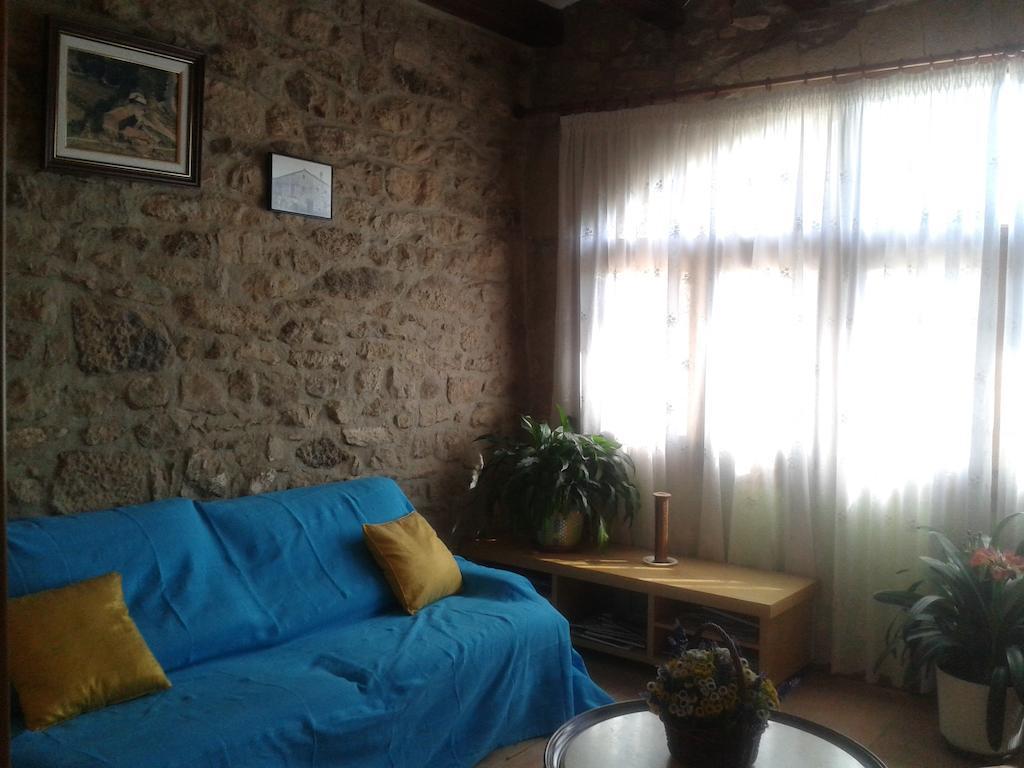 Casa Angrill Hotell Oliana Exteriör bild